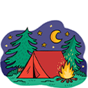 Czerwony namiot oraz ognisko w lesie podczas nocy.